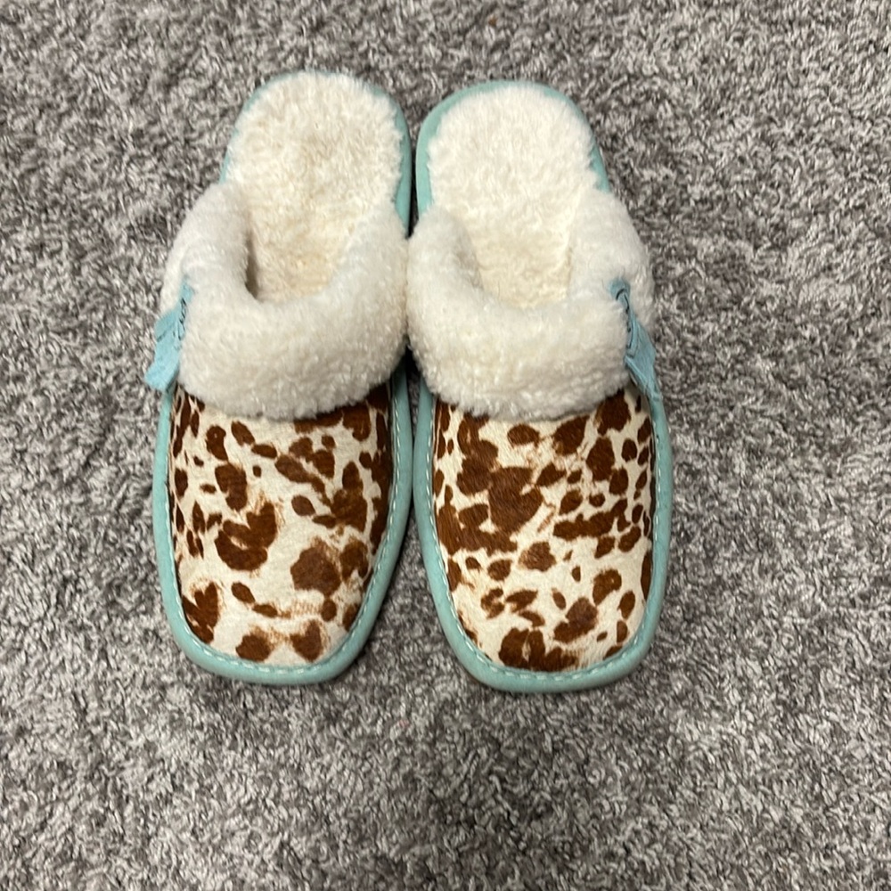 Ariat slippers
